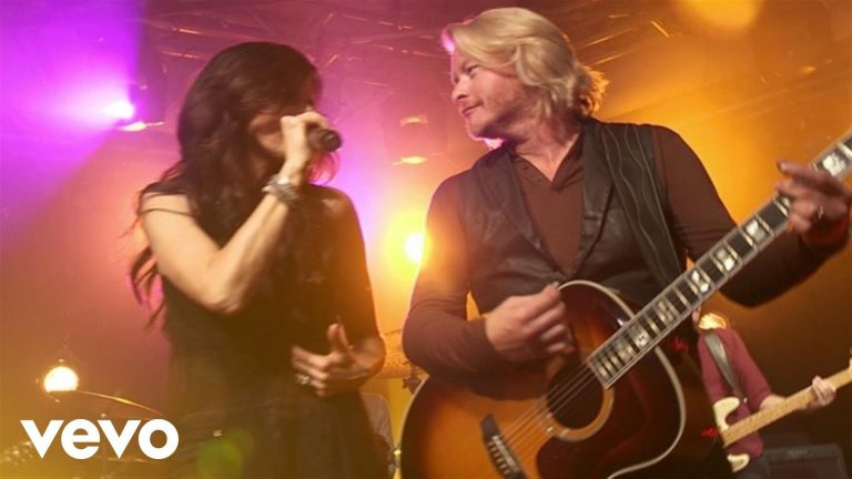Little Big Town – Quit Breaking Up With Me (Live From iHeart Radio Theater)