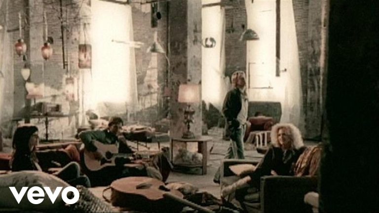 Little Big Town – Bring It On Home (Official Music Video)